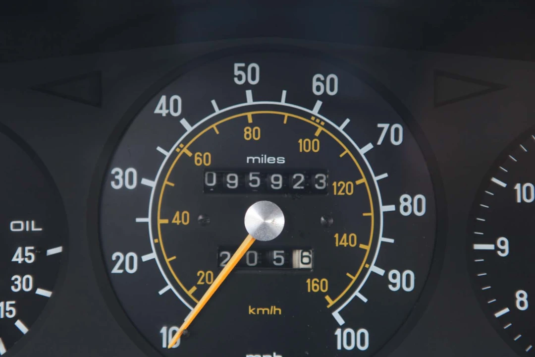 1978 Mercedes-Benz W123 Sedan - Image 23 of 31