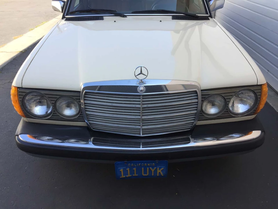 1978 Mercedes-Benz W123 Sedan - Image 6 of 31