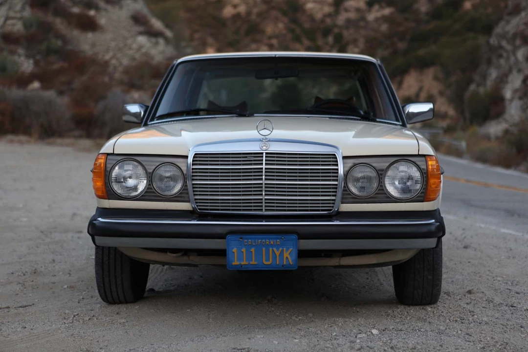 1978 Mercedes-Benz W123 Sedan - Image 5 of 31