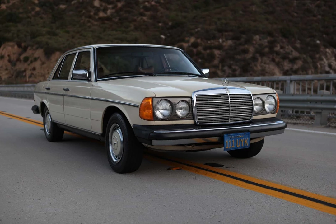 1978 Mercedes-Benz W123 Sedan - Image 4 of 31