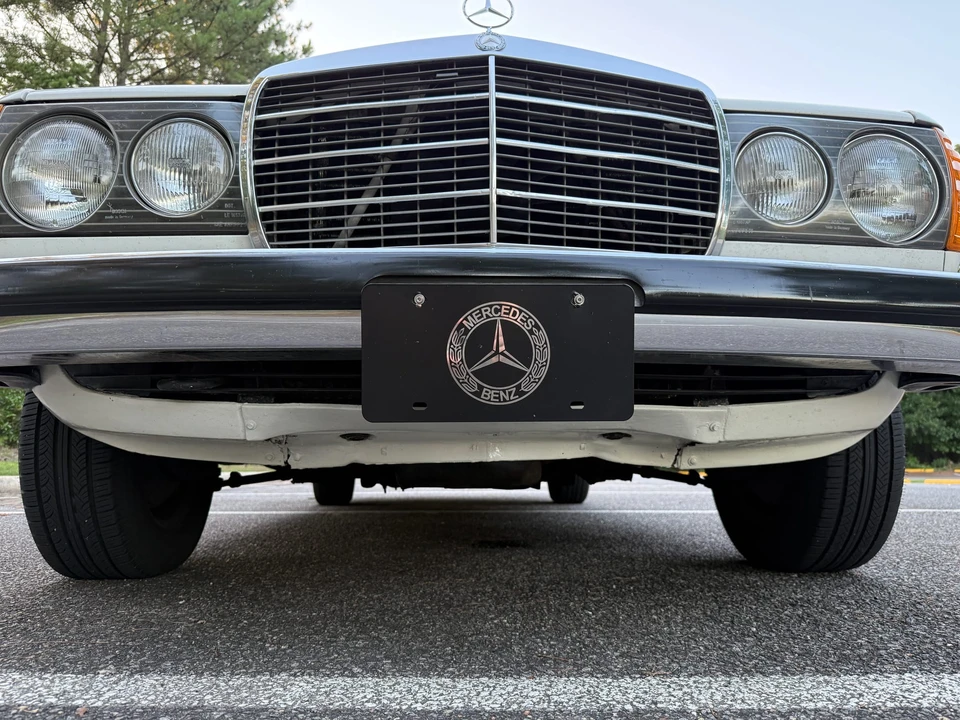 1978 Mercedes-Benz W123 Sedan - Image 9 of 31