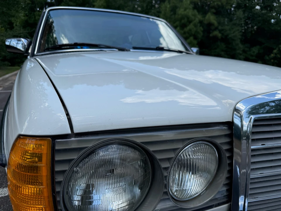 1978 Mercedes-Benz W123 Sedan - Image 16 of 31
