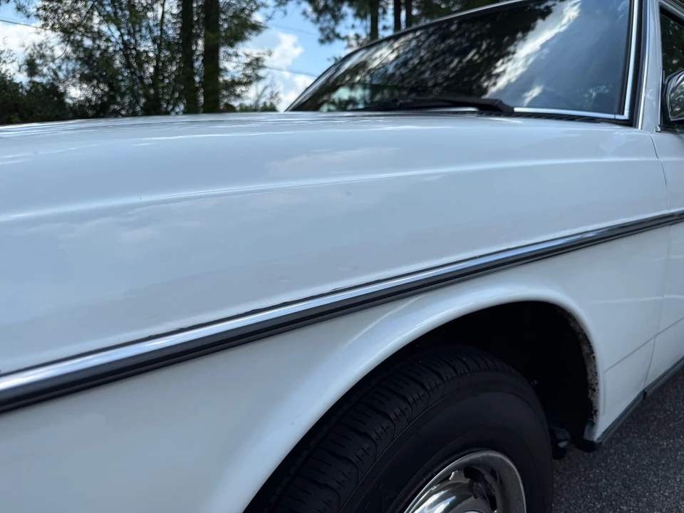 1978 Mercedes-Benz W123 Sedan - Image 12 of 31