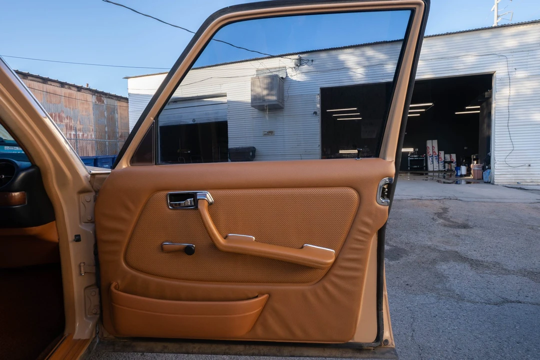 1978 Mercedes-Benz W123 Sedan - Image 30 of 31