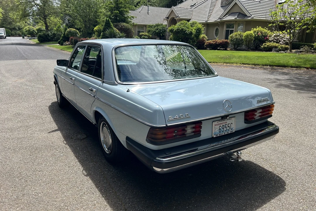 1978 Mercedes-Benz W123 Sedan - Image 6 of 31