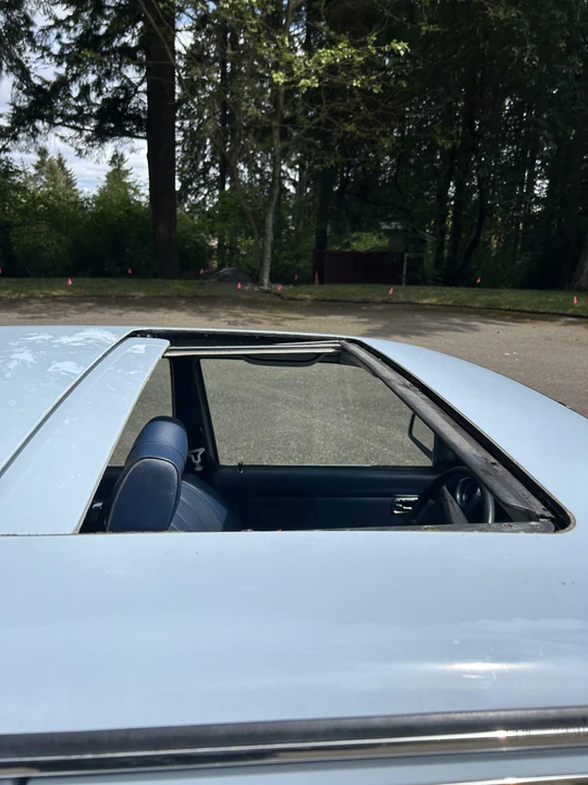 1978 Mercedes-Benz W123 Sedan - Image 11 of 31