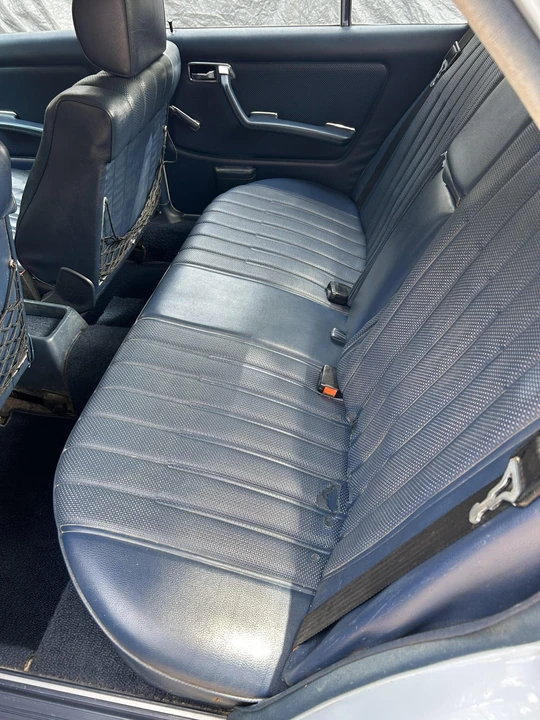 1978 Mercedes-Benz W123 Sedan - Image 27 of 31