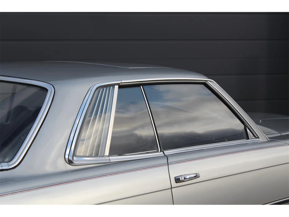 1978 Mercedes-Benz W123 Sedan - Image 13 of 31