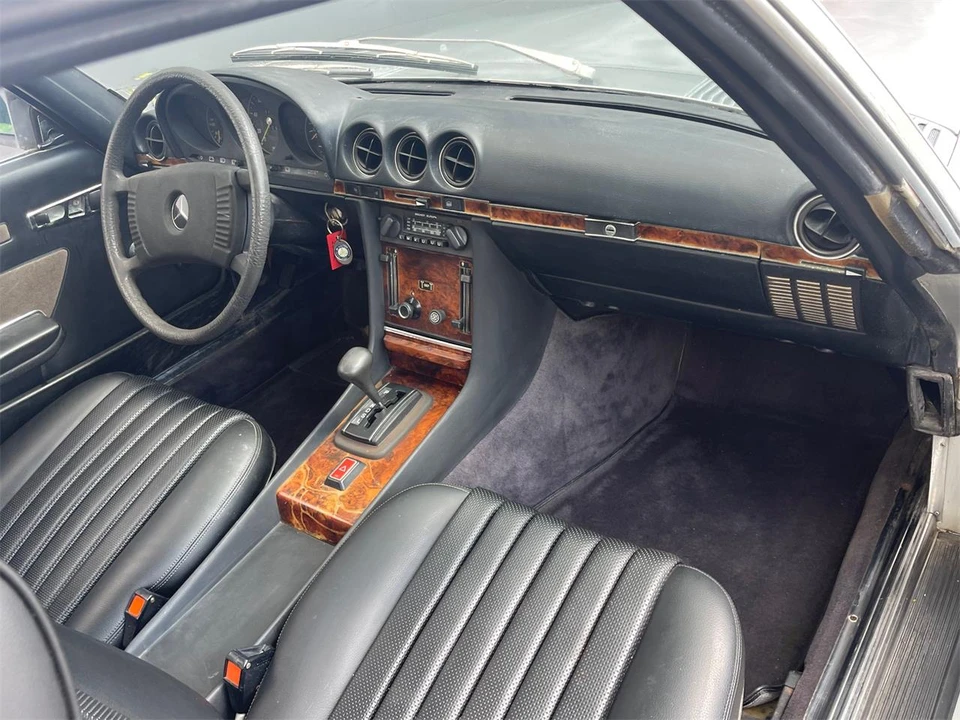 1978 Mercedes-Benz W123 Sedan - Image 17 of 31