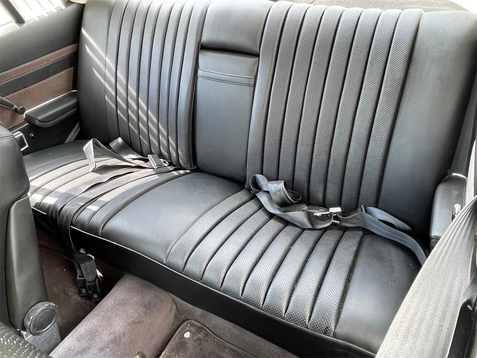 1978 Mercedes-Benz W123 Sedan - Image 18 of 31