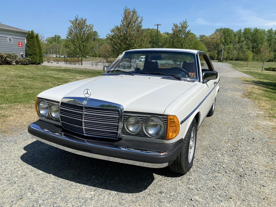 1978 Mercedes-Benz W123 Coupe (C123) - Image 3 of 31