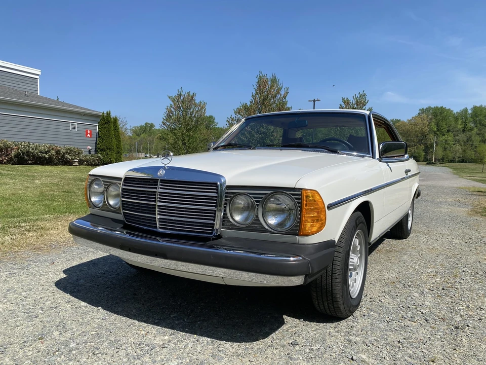 1978 Mercedes-Benz W123 Coupe (C123) - Image 2 of 31