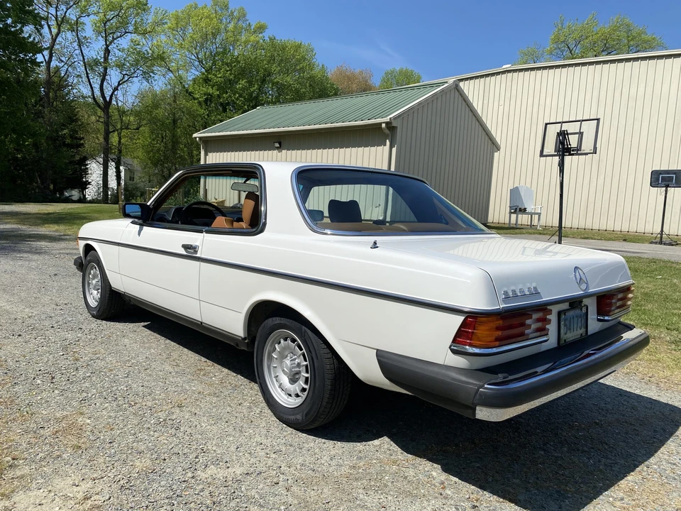 1978 Mercedes-Benz W123 Coupe (C123) - Image 9 of 31