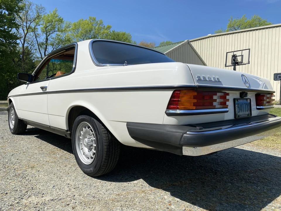 1978 Mercedes-Benz W123 Coupe (C123) - Image 11 of 31
