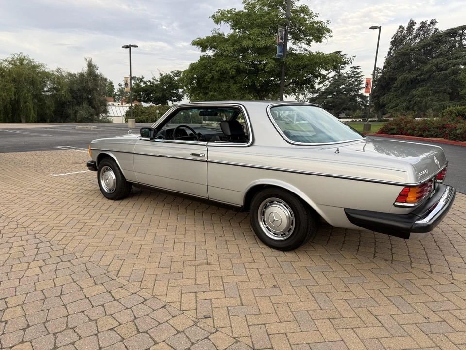 1978 Mercedes-Benz W123 Coupe (C123) - Image 22 of 31