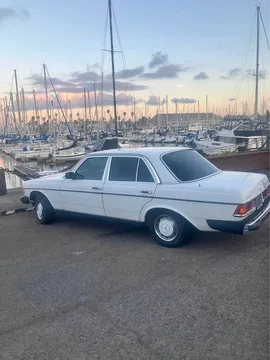 1978 Mercedes-Benz 300D Sedan 4D