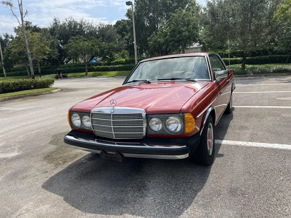 1978 Mercedes-Benz W123 Coupe (C123) - Image 2 of 31