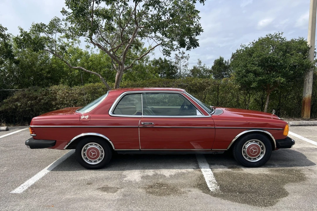 1978 Mercedes-Benz W123 Coupe (C123) - Image 9 of 31