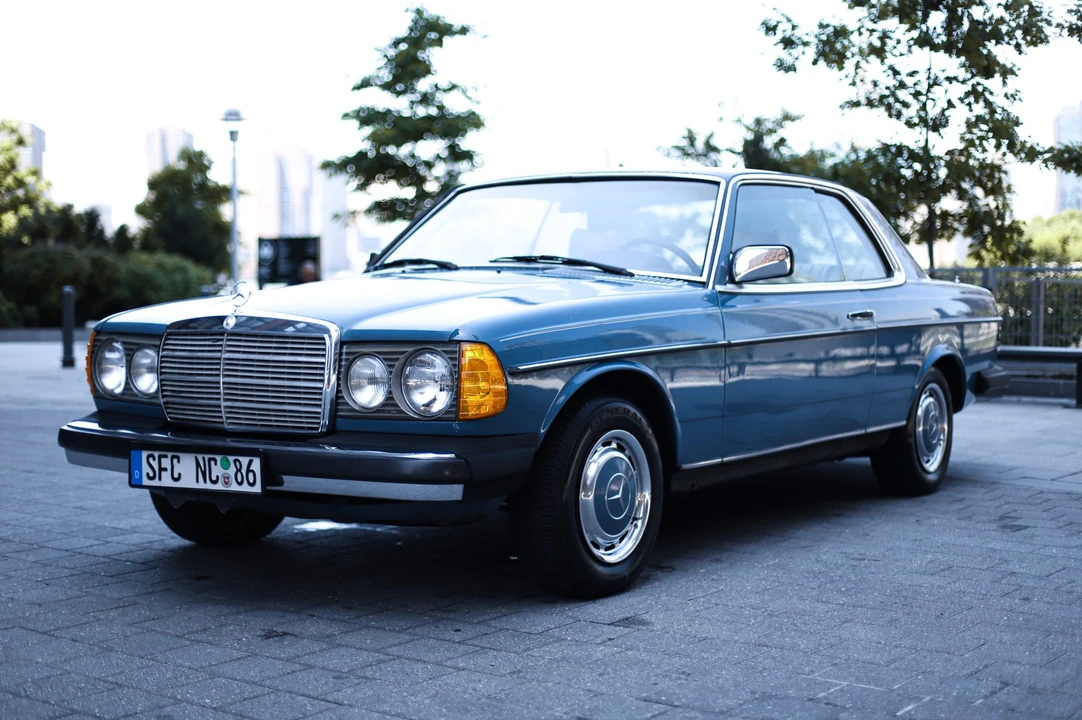 1978 Mercedes-Benz W123 Coupe (C123) - Image 9 of 31