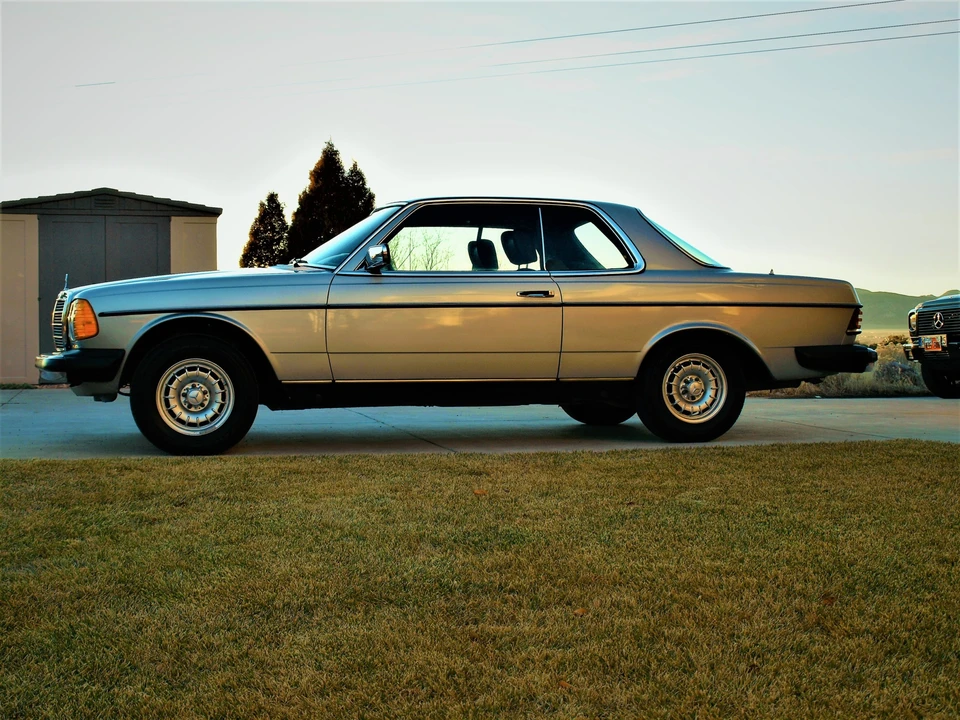 1978 Mercedes-Benz W123 Coupe (C123) - Image 10 of 31