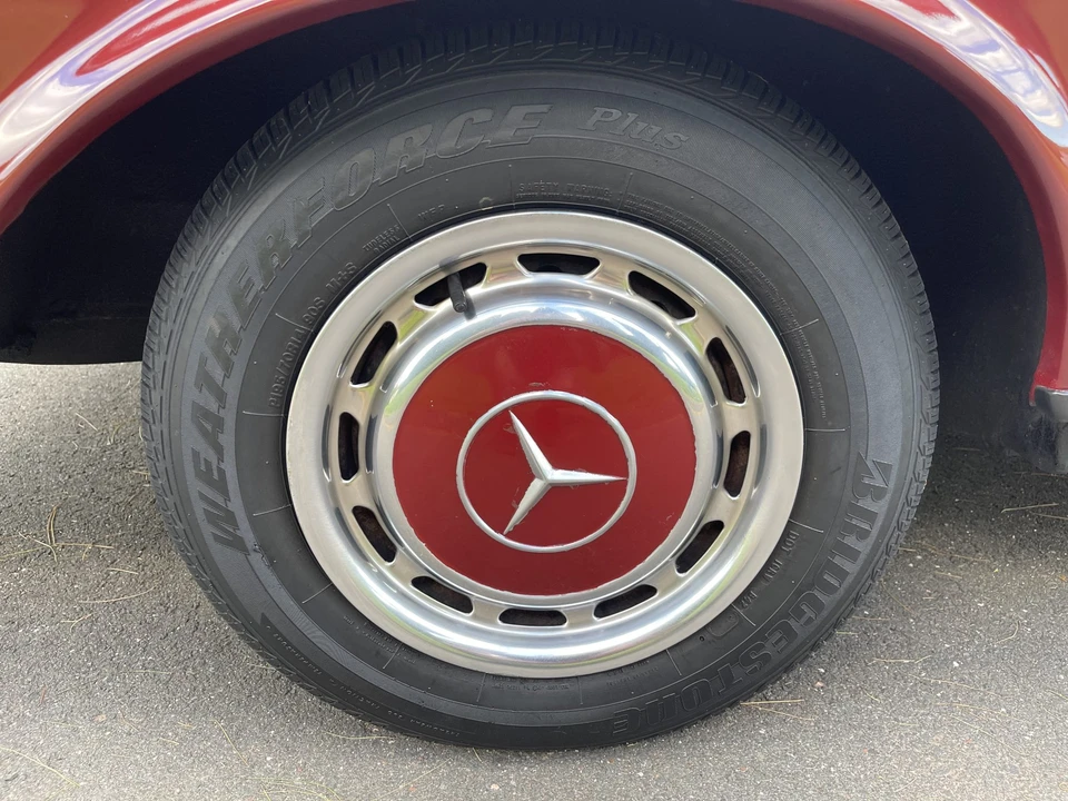 1978 Mercedes-Benz W123 Sedan - Image 28 of 31