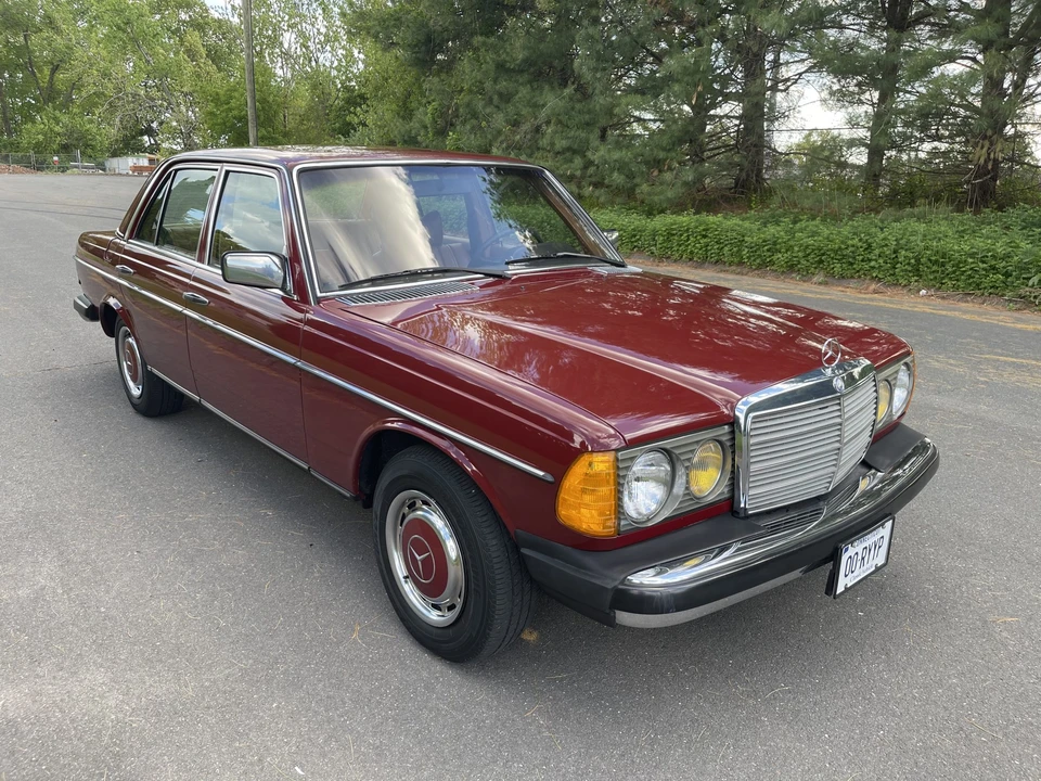 1978 Mercedes-Benz W123 Sedan - Image 8 of 31