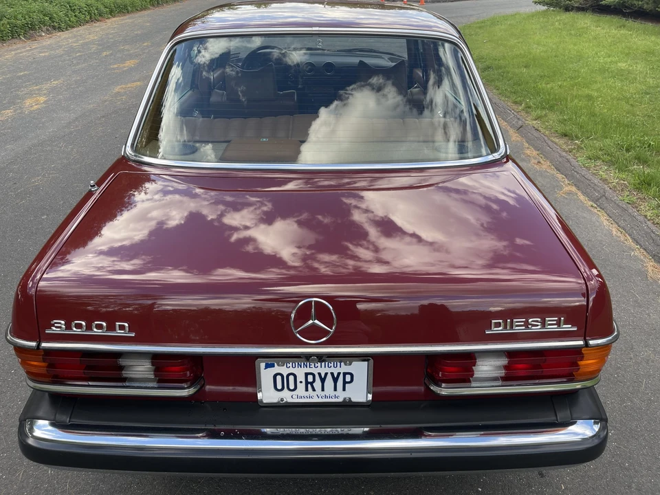1978 Mercedes-Benz W123 Sedan - Image 14 of 31