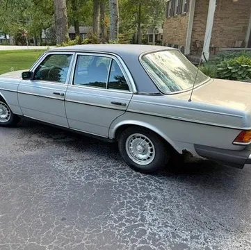 1978 Mercedes-Benz 300D W123
