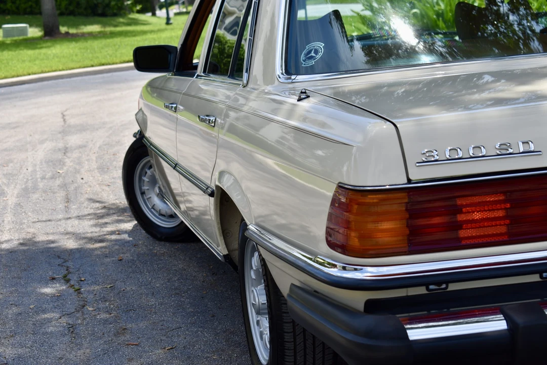 1978 Mercedes-Benz W116 S-Class - Image 29 of 31