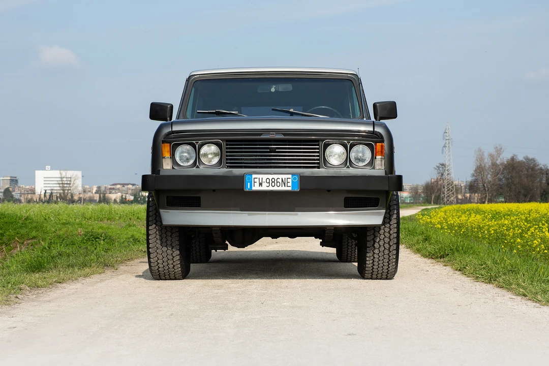 1978 Monteverdi - Image 2 of 31