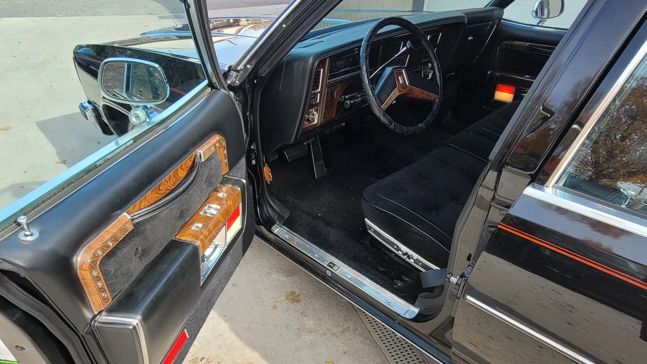 1978 Oldsmobile 98 - Image 2 of 9