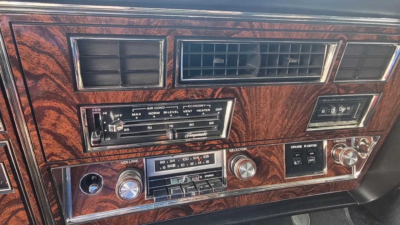 1978 Oldsmobile 98 - Image 5 of 9