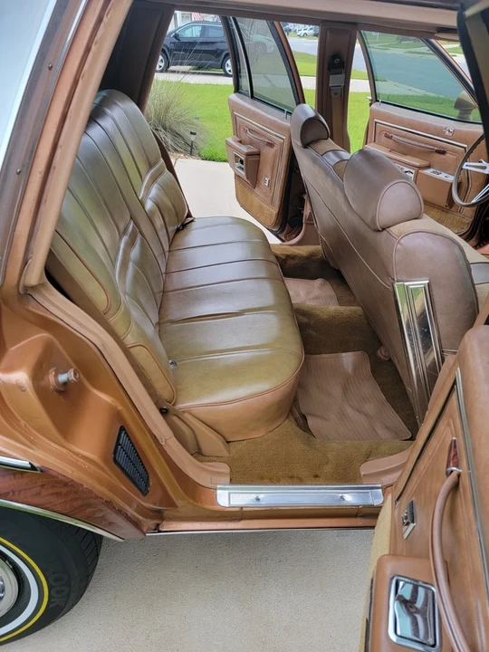 1978 Oldsmobile Custom Cruiser - Image 14 of 17