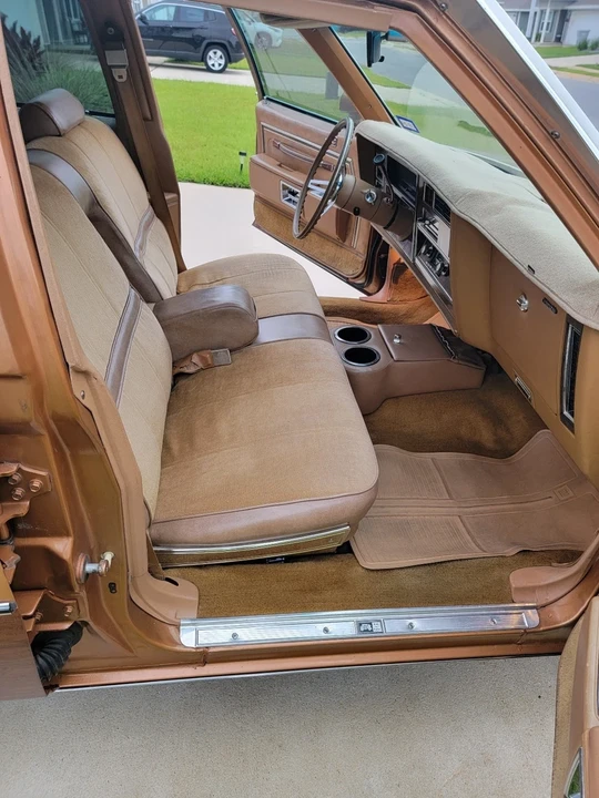 1978 Oldsmobile Custom Cruiser - Image 17 of 20