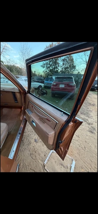 1978 Oldsmobile Custom Cruiser - Image 10 of 20