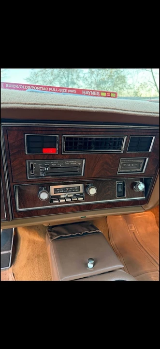 1978 Oldsmobile Custom Cruiser - Image 13 of 20