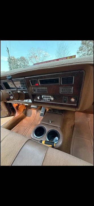 1978 Oldsmobile Custom Cruiser - Image 11 of 20