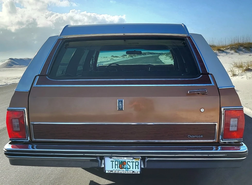 1978 Oldsmobile Custom Cruiser - Image 4 of 20