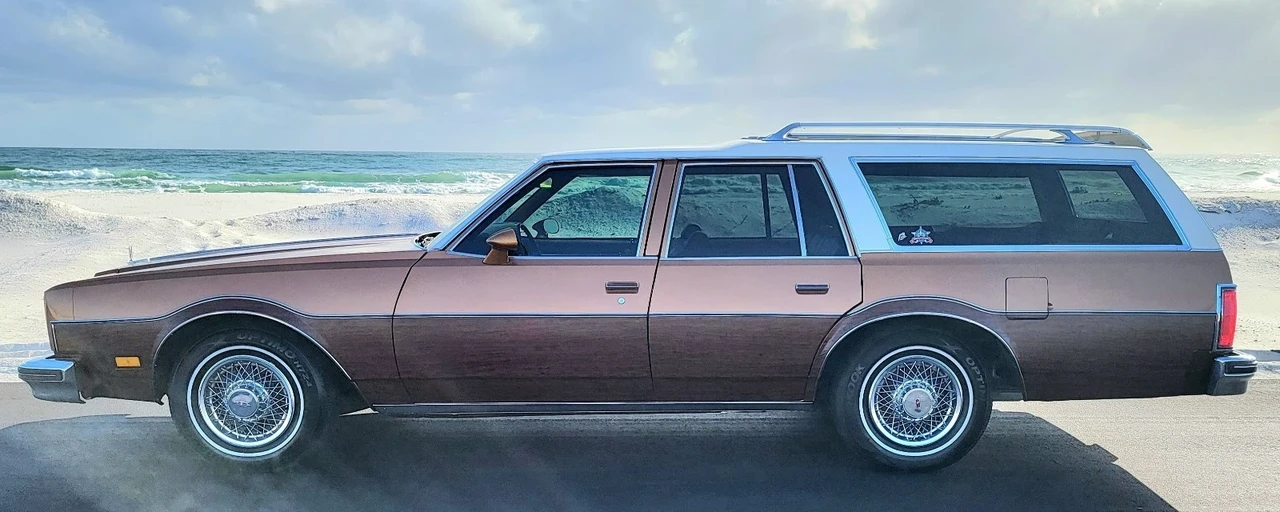 1978 Oldsmobile Custom Cruiser - Image 2 of 20