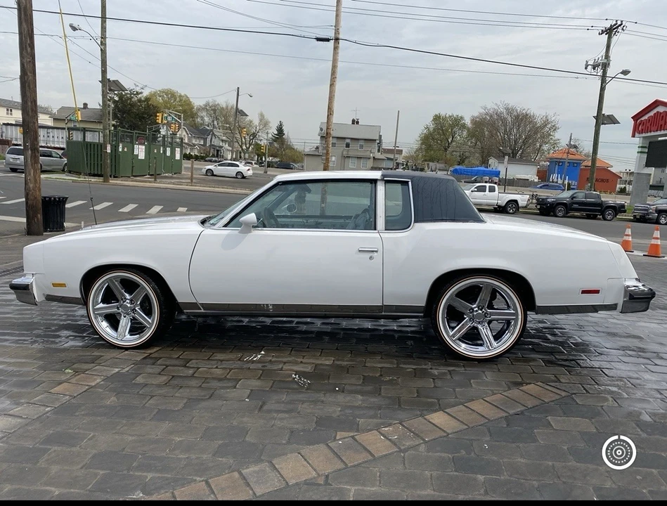 1978 Oldsmobile Cutlass 5th Gen - Image 4 of 4