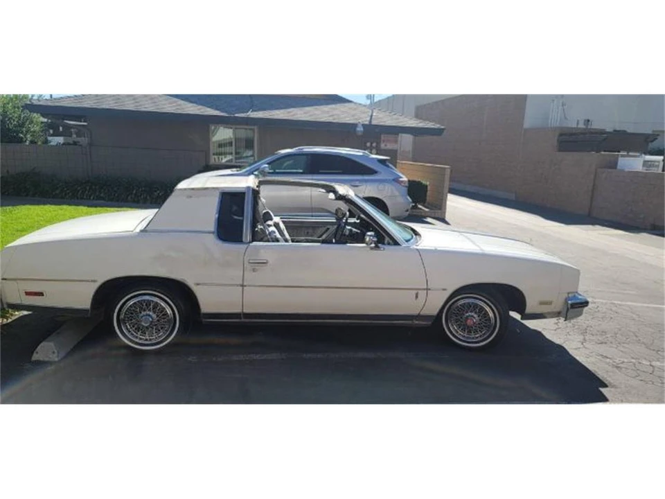 1978 Oldsmobile Cutlass 5th Gen - Image 10 of 23