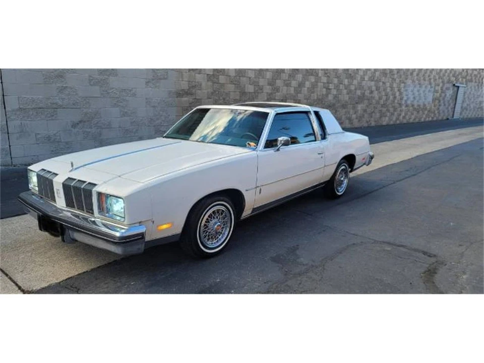 1978 Oldsmobile Cutlass 5th Gen - Image 4 of 23