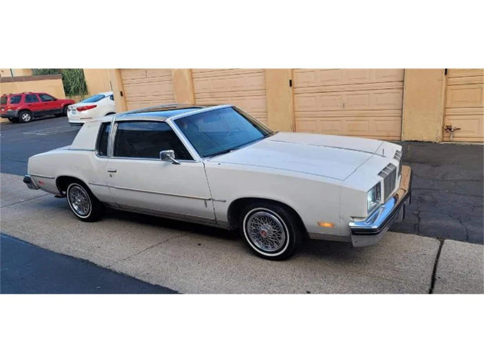 1978 Oldsmobile Cutlass 5th Gen - Image 22 of 23