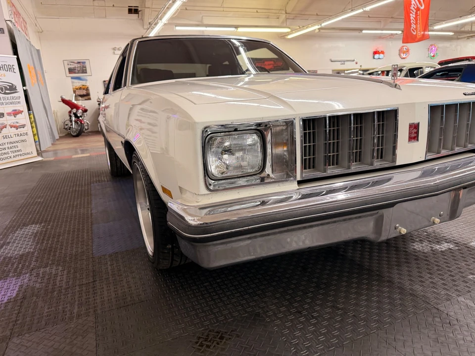 1978 Oldsmobile Cutlass 5th Gen - Image 9 of 21