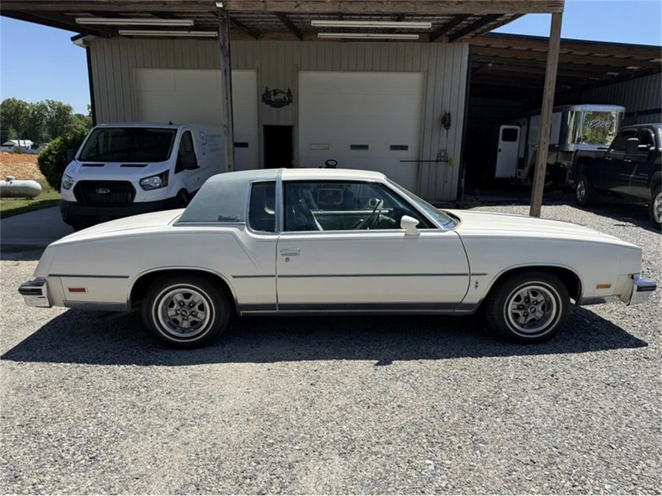 1978 Oldsmobile Cutlass Supreme - Image 2 of 11
