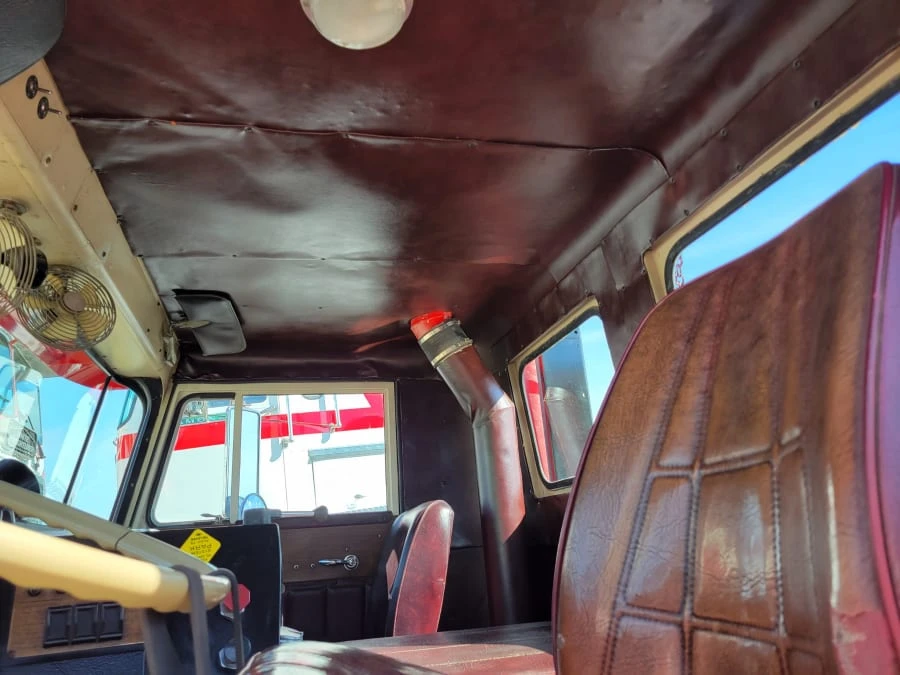 1978 Peterbilt - Image 30 of 31