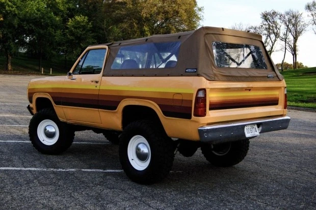 1978 Plymouth Trail Duster - Image 2 of 7