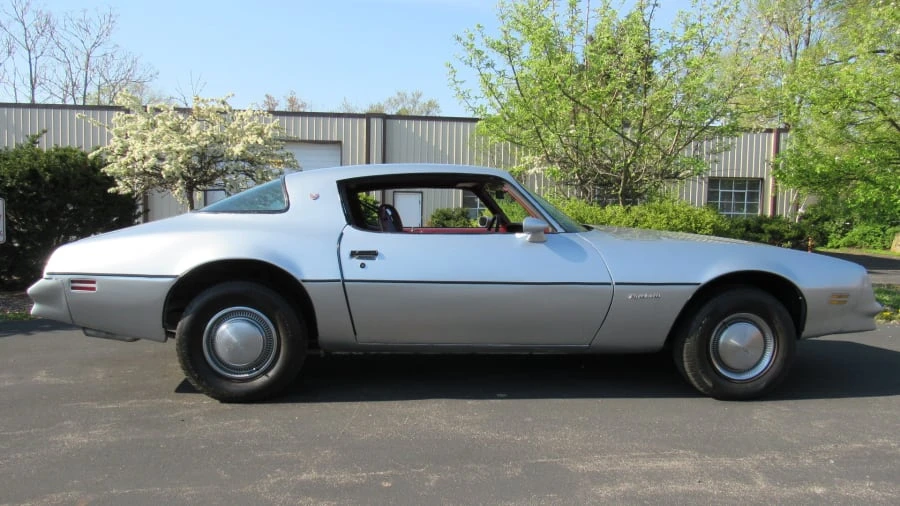 1978 Pontiac Firebird 2nd Gen - Image 2 of 7