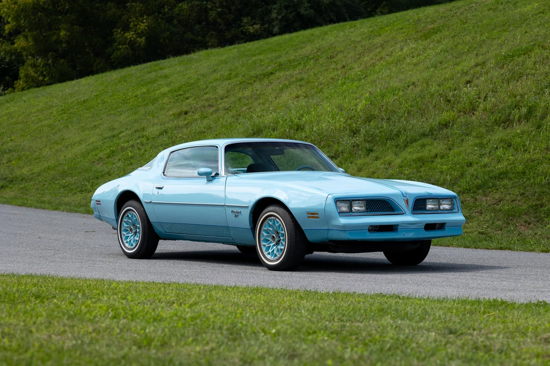 1978 Pontiac Firebird Esprit 2nd Gen - Image 2 of 31