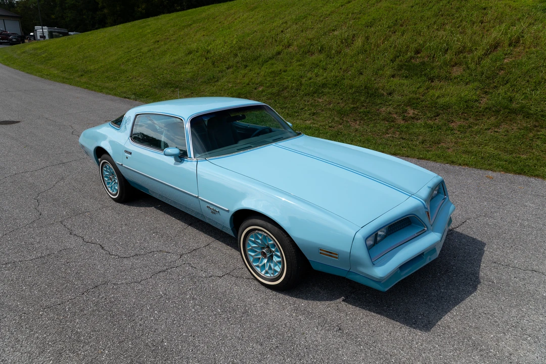 1978 Pontiac Firebird Esprit 2nd Gen - Image 16 of 31